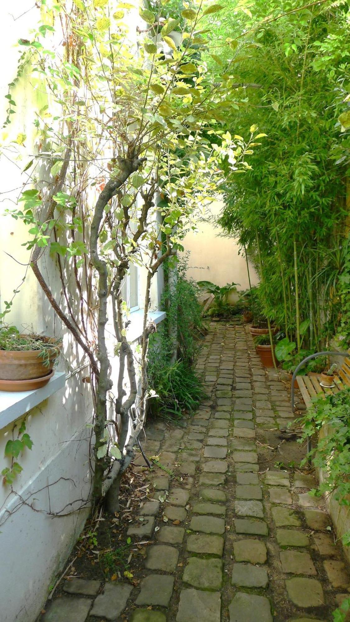Parisian Loft & Secret Garden Appartement
